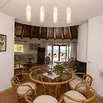 Villa Le Filaschi - Key To *