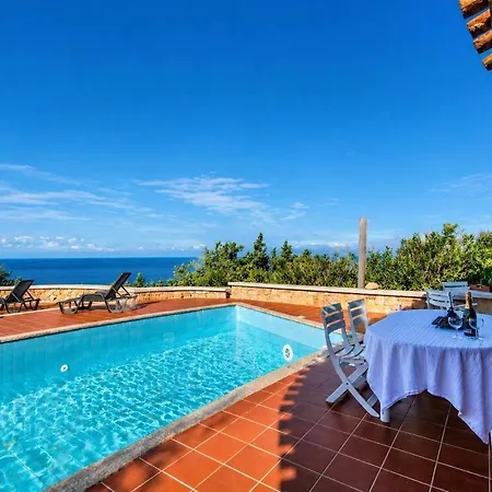 Vila Le Filaschi - Key To *