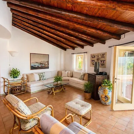 Le Filaschi - Key To * Costa Paradiso