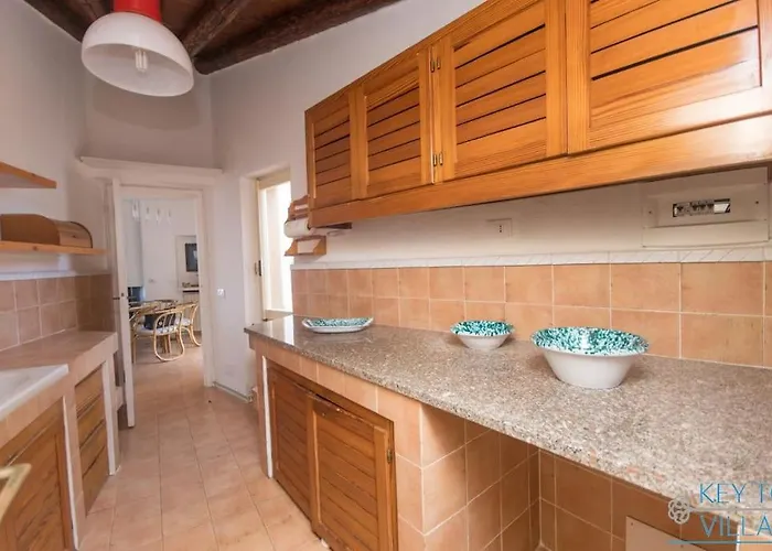 Le Filaschi - Key To * Costa Paradiso
