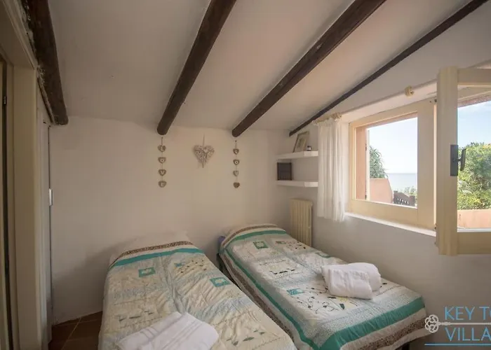 Le Filaschi - Key To * Costa Paradiso