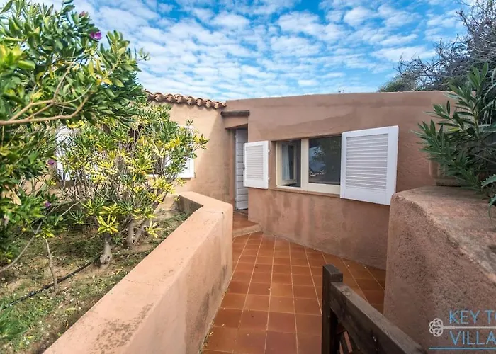Villa Le Filaschi - Key To *